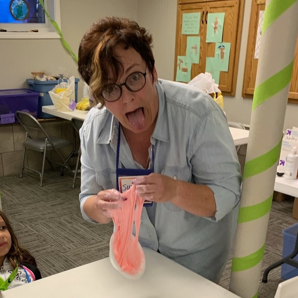 Meet your Posher, Suzanne